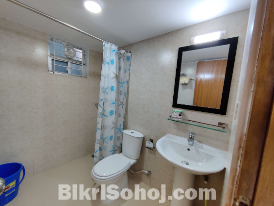 Rent Serviced 3BHK Apartment in Bashundhara R/A